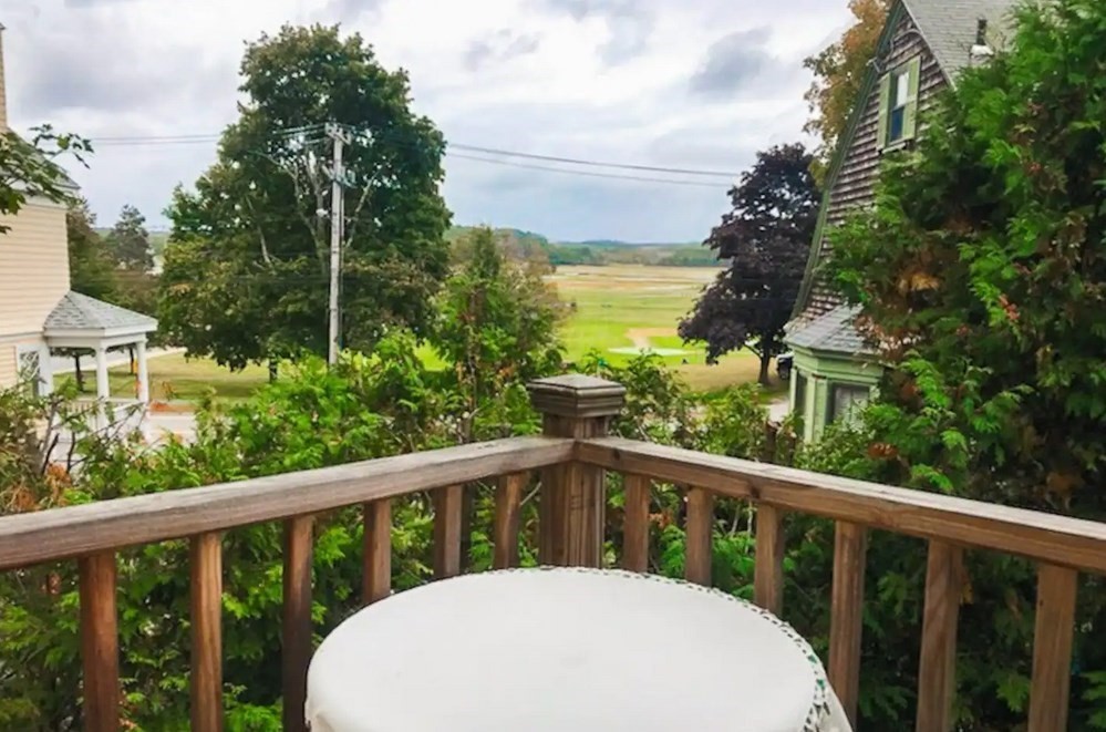 6 Winthrop St, Essex