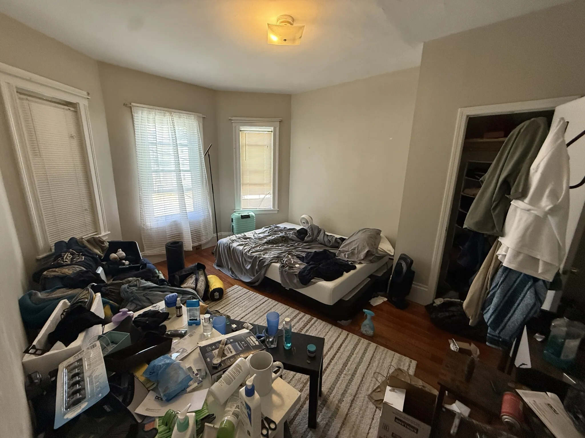 348 Faneuil St, Oak Square