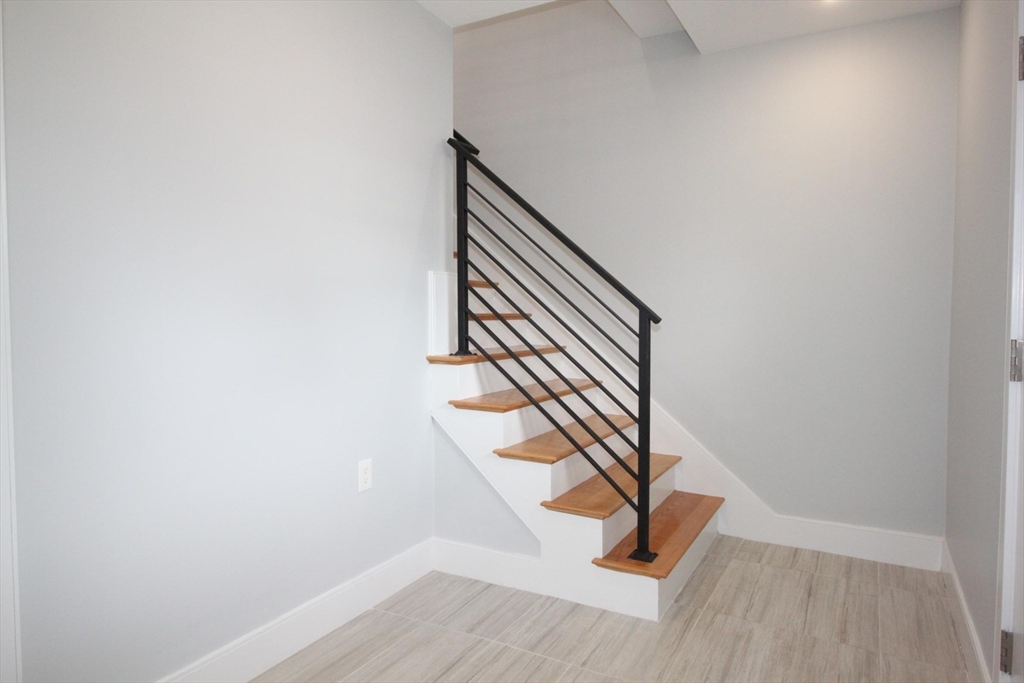 110 Main St, Everett