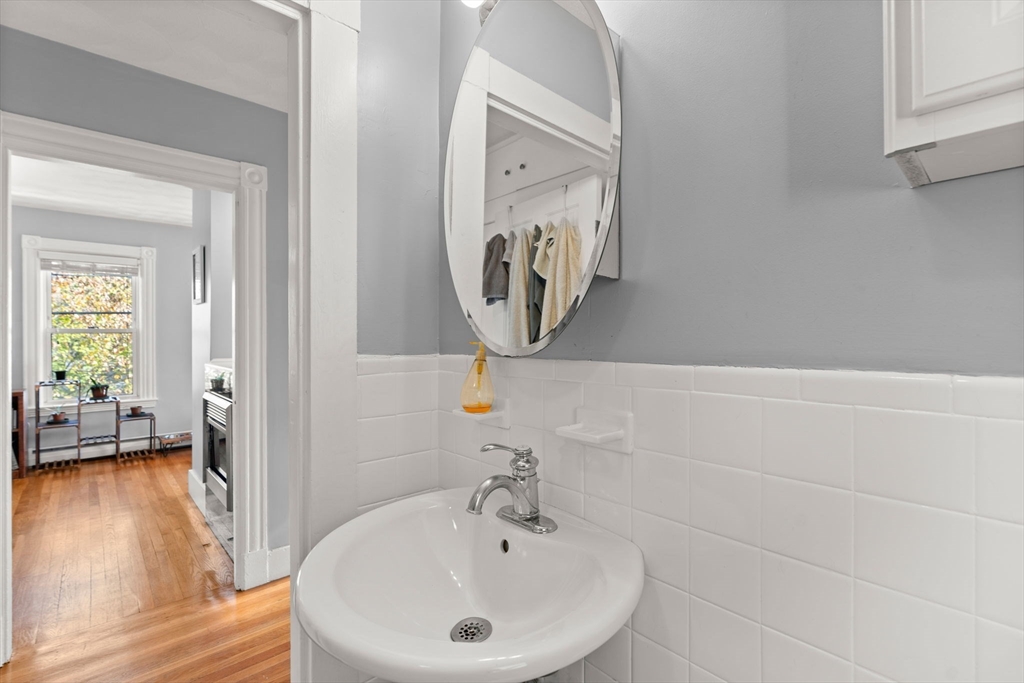 64 Grant St, Somerville