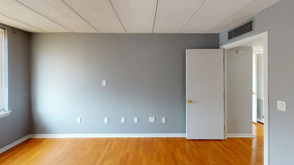 85 Brainerd, Brighton