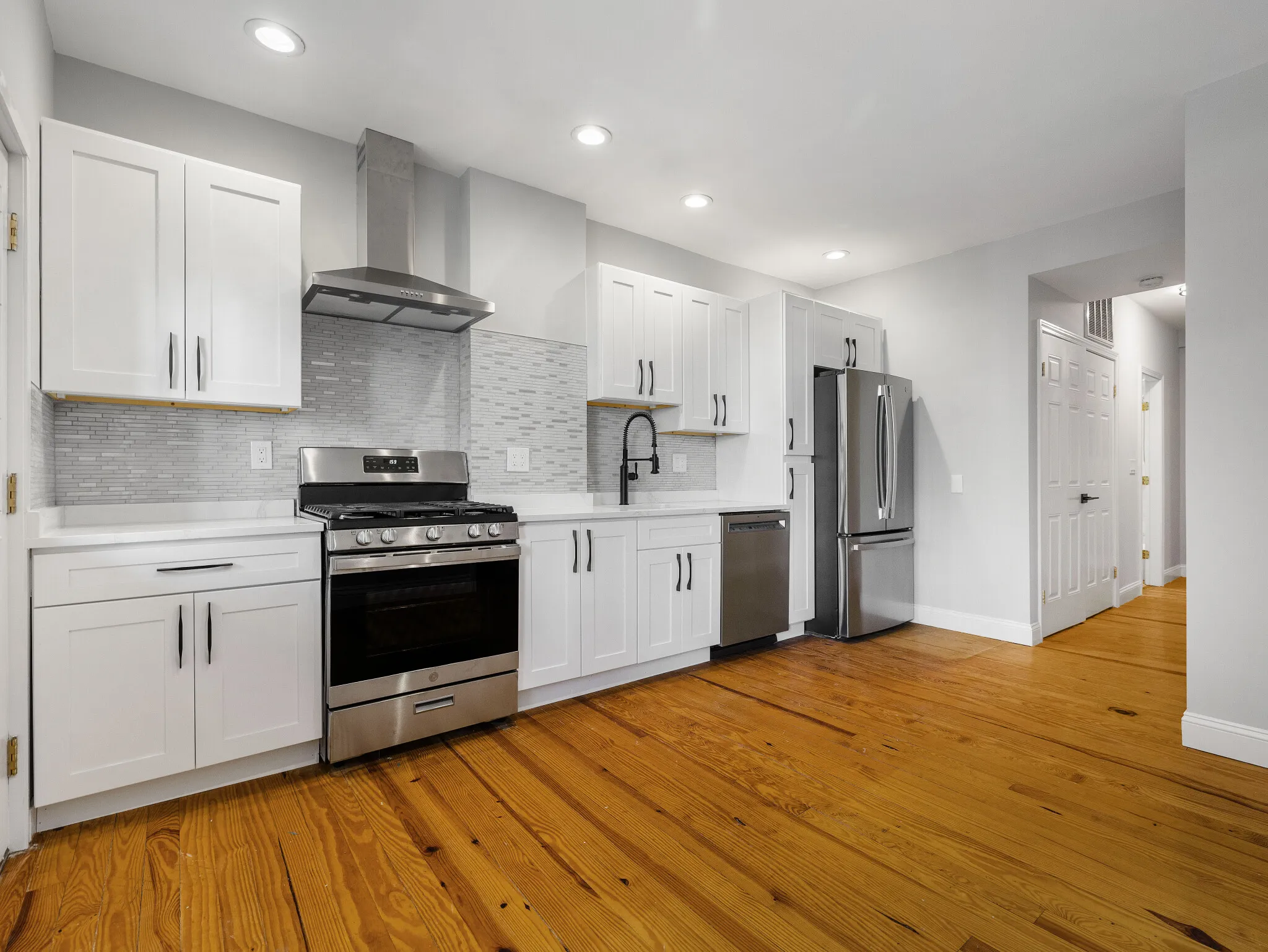 131 Cottage St, East Boston
