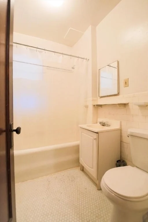 115 Peterborough St, Fenway