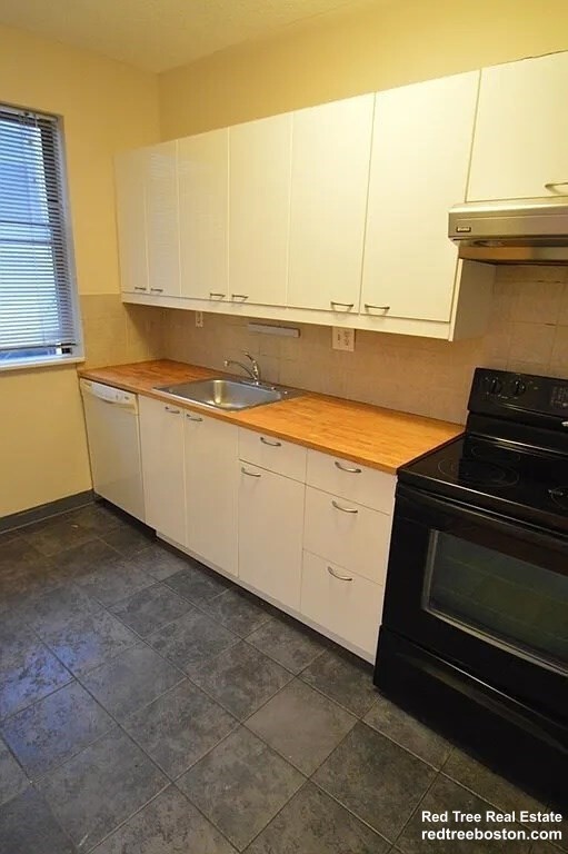 317 Summit Ave, Brighton