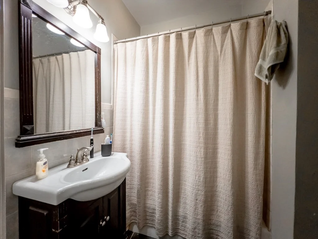 122 Day St, Jamaica Plain