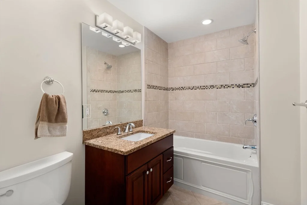 66 Forest Ave, Newton