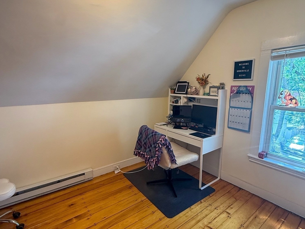 7 Dell St, East Somerville