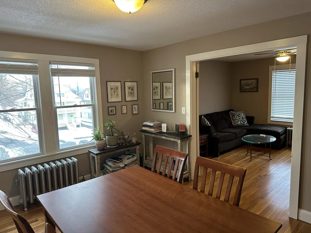 17 Leclair Terr, Chicopee