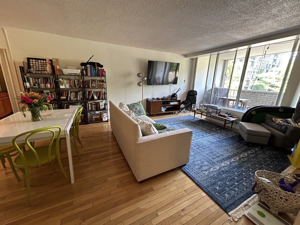 33 Pond Ave, Brookline Village