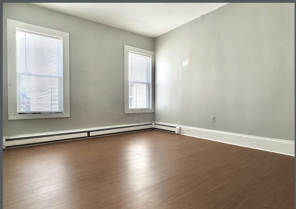 553 Dorchester Ave, South Boston