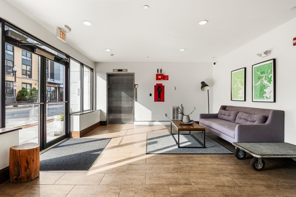 339 D St, South Boston