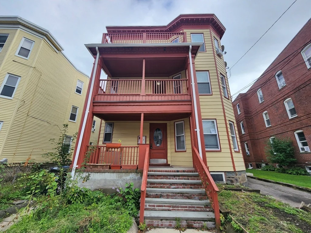 72 Easton St, Allston