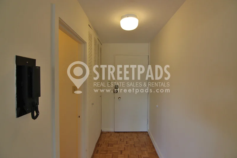 1455 Commonwealth Ave, Brighton