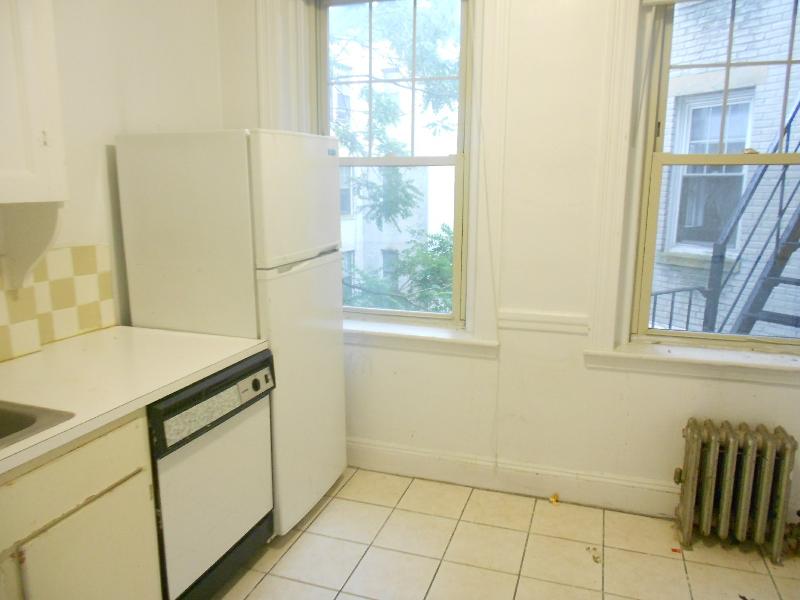 1848 Commonwealth Ave, Brighton