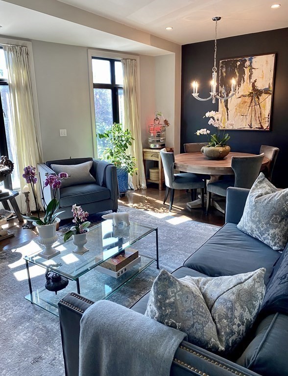 424 Massachusetts Ave, South End