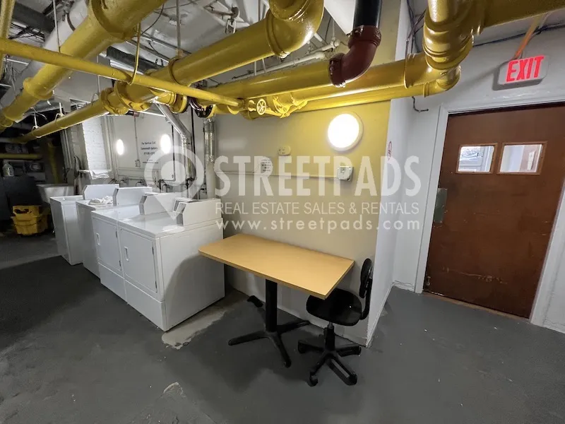 1315 Commonwealth Ave, Allston