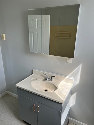 10 Baker St, Bristol