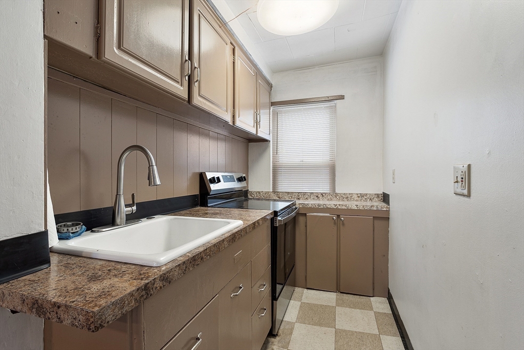 82 Woodland, Fitchburg