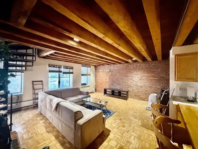 57 Fulton St, North End