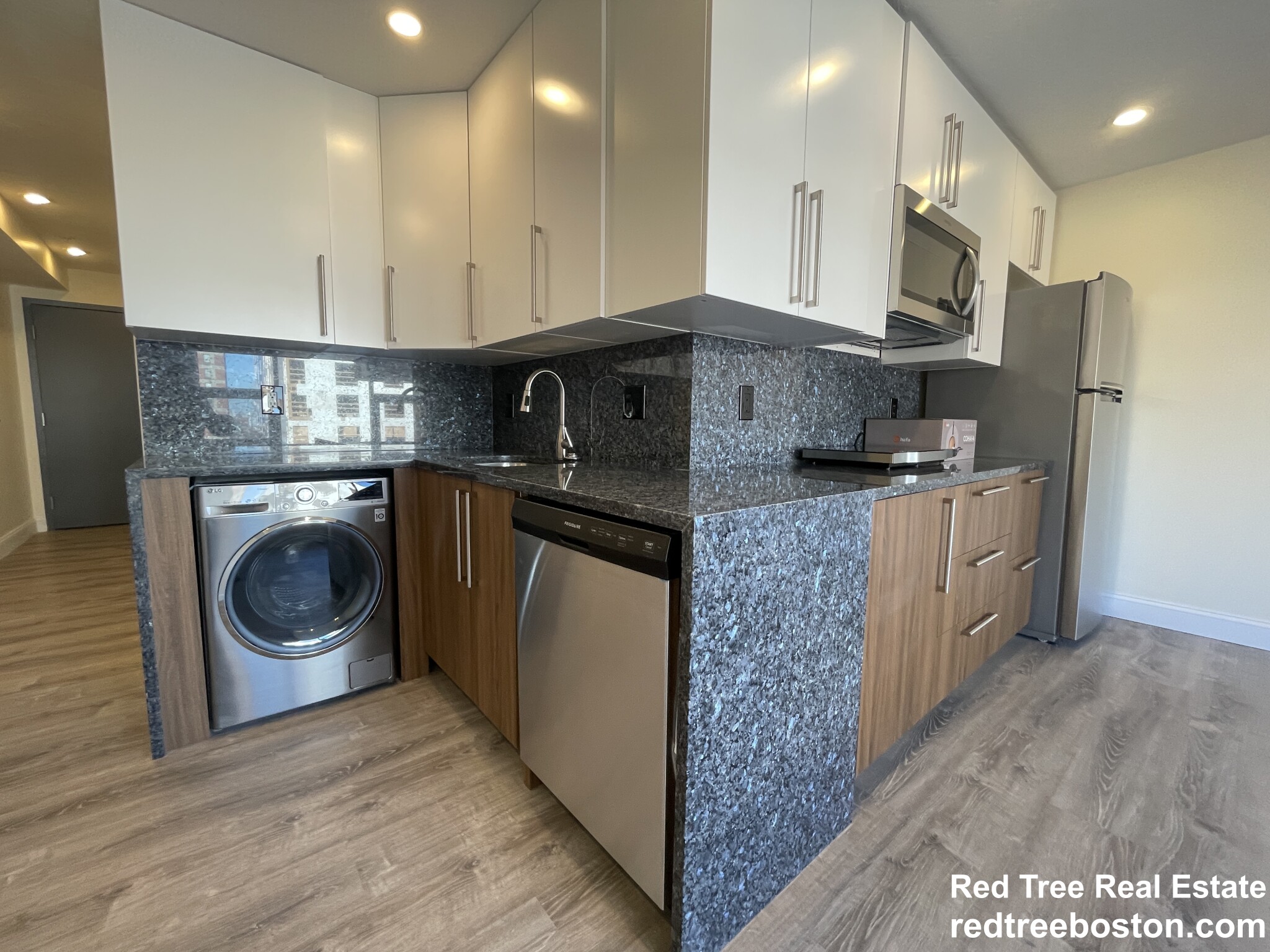 1028 Commonwealth Ave, Boston