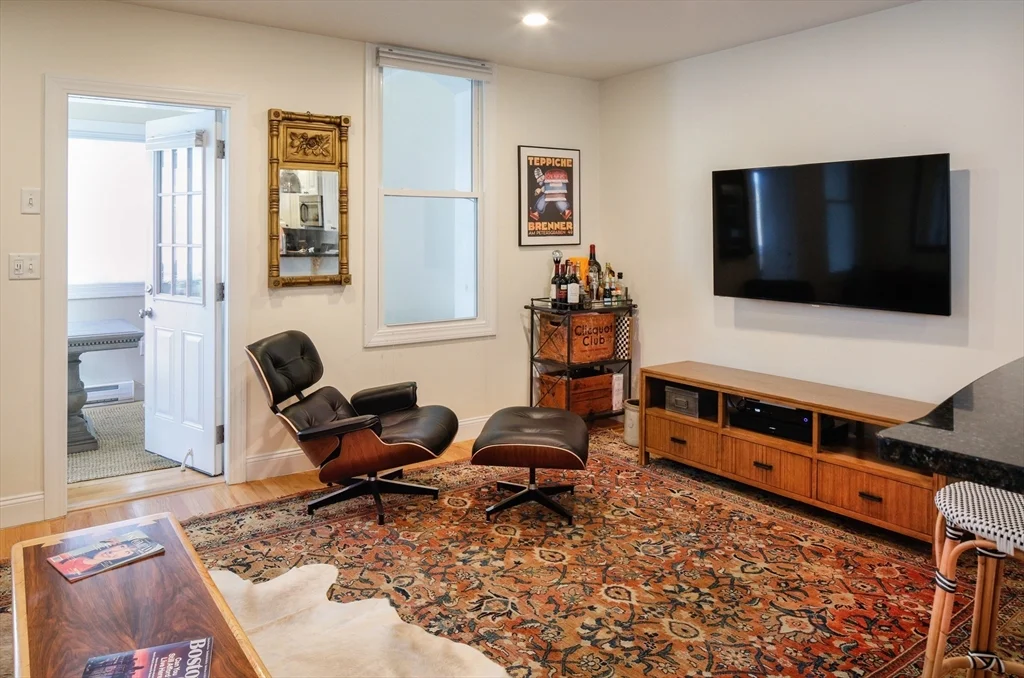 127 Cottage St, East Boston