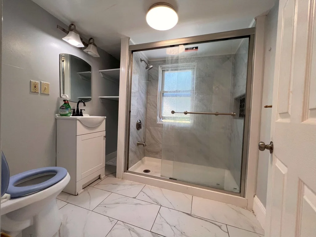 173 Granite St, Quincy