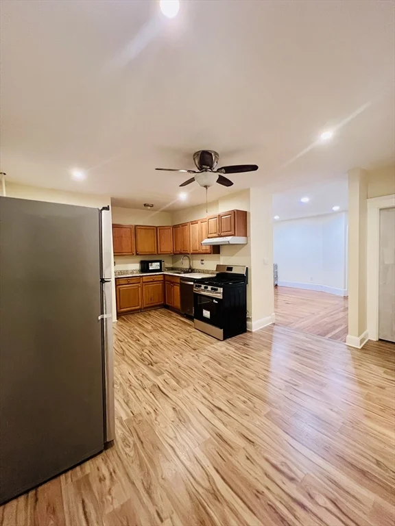 25 Coburn St, Malden