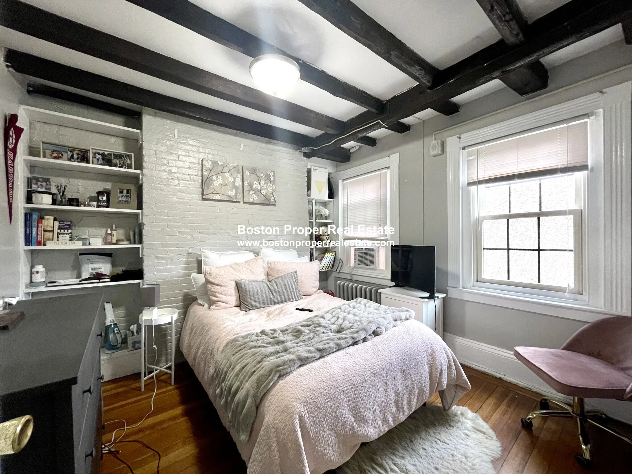 4 Champney Pl, Beacon Hill