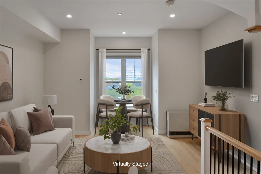 174 Fisher Ave, Mission Hill
