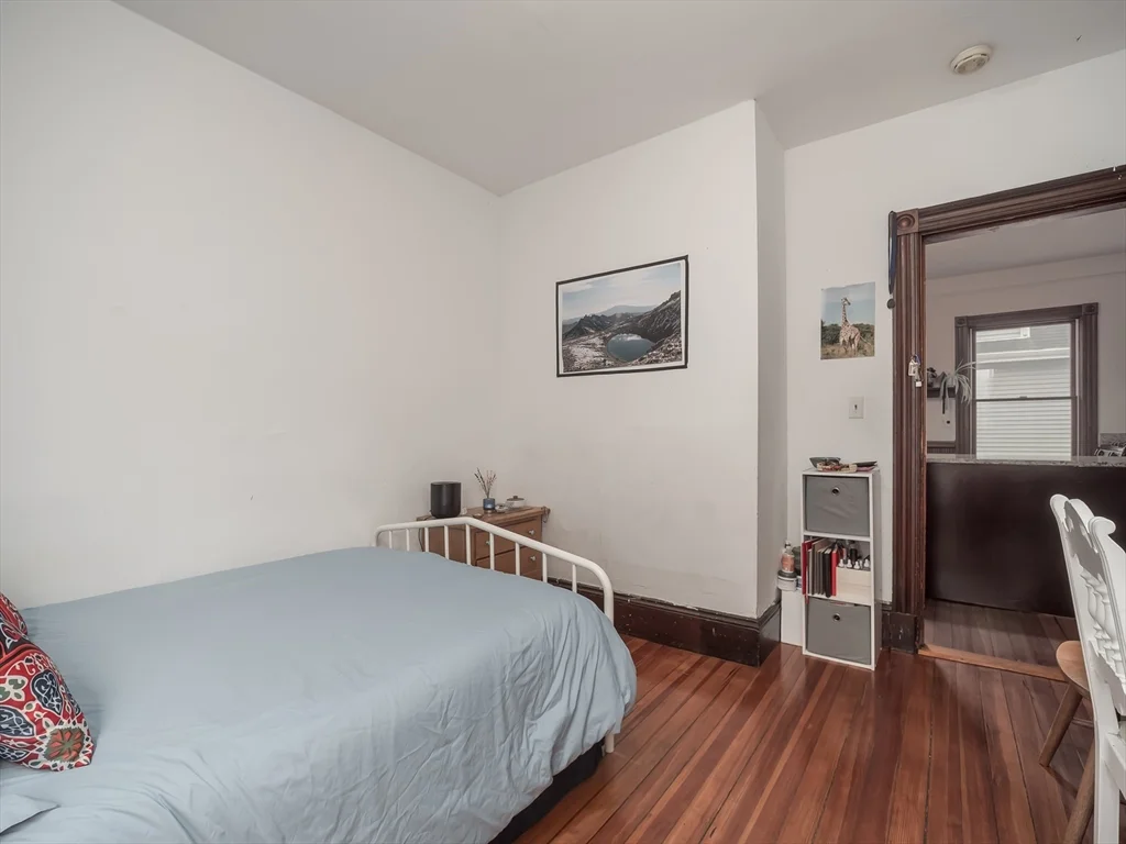 318 Beacon St, Ward Two