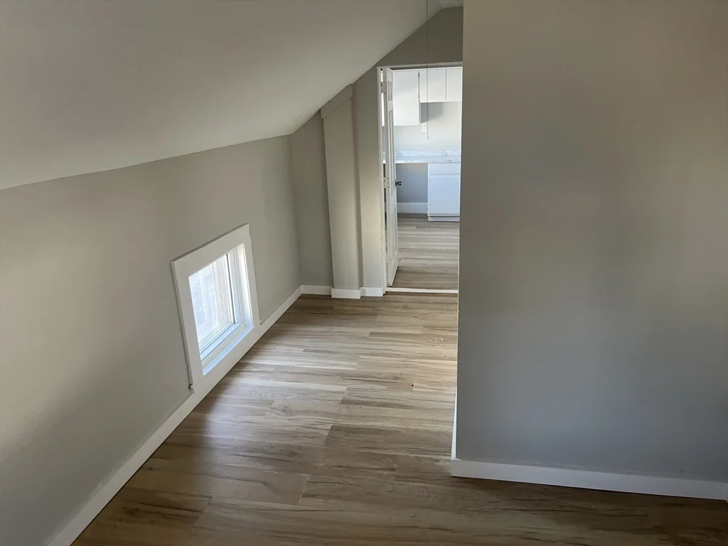 159 E Central, Franklin