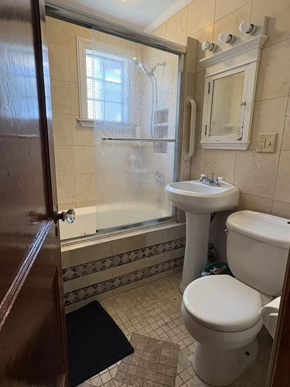 1446 Cambridge St, Mid-Cambridge