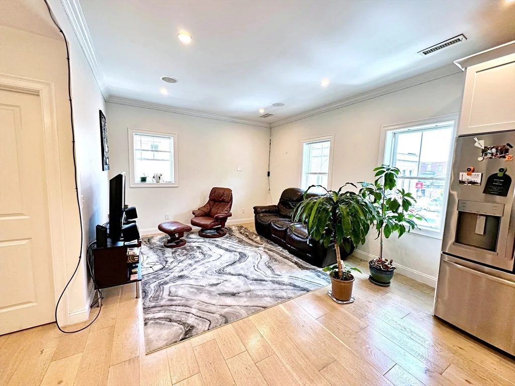 111 Maverick St, East Boston