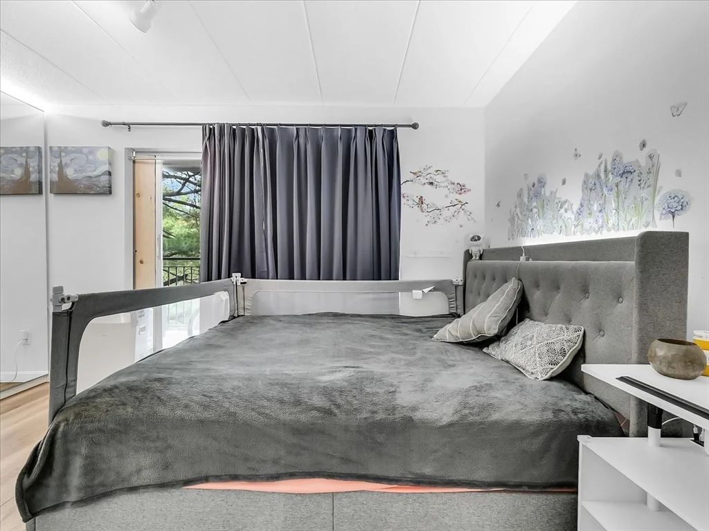 995 Massachusetts Ave, Arlington