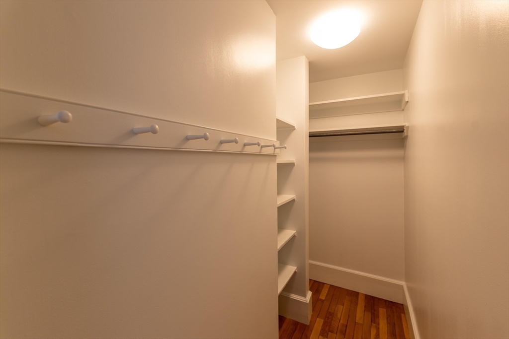 40 Mount Vernon St, Beacon Hill