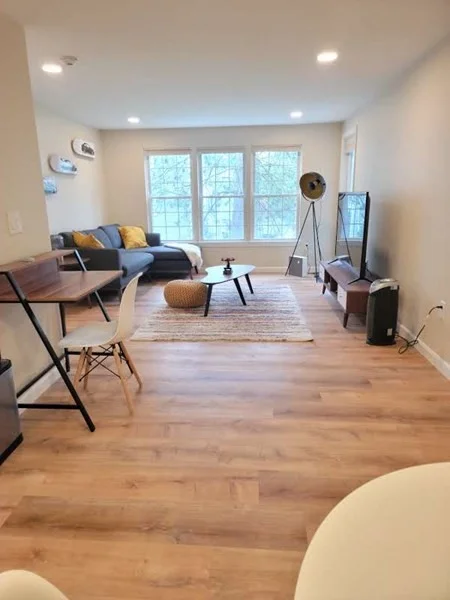 10 Walden Dr, Natick