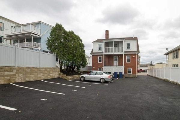 92 Ocean Ave, Swampscott