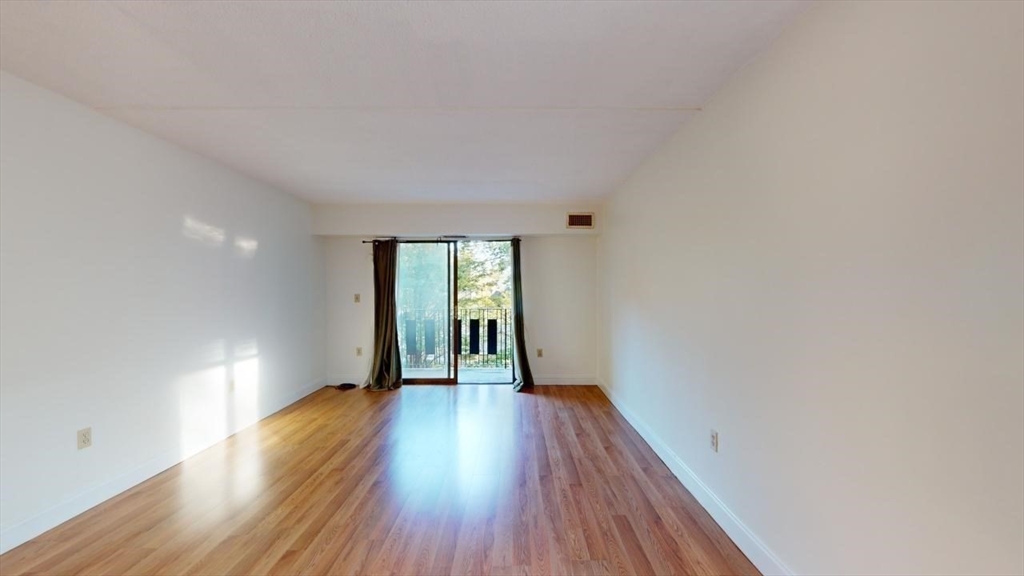 390 Broadway, Winter Hill