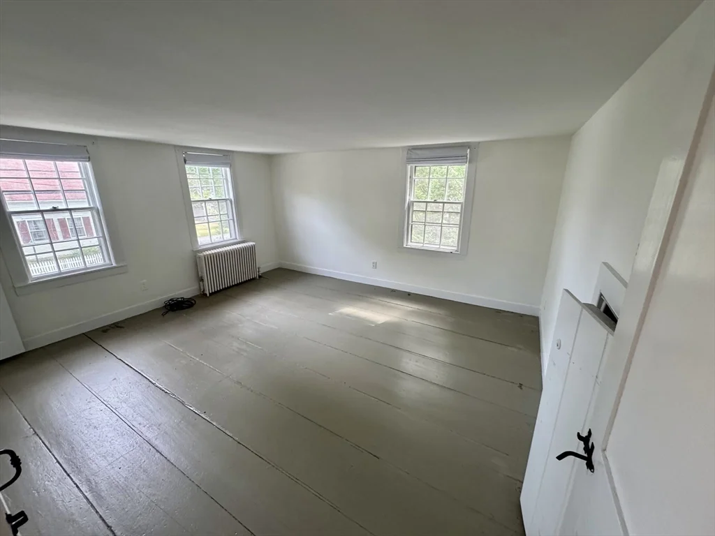 198 Main St, Sandwich (village)