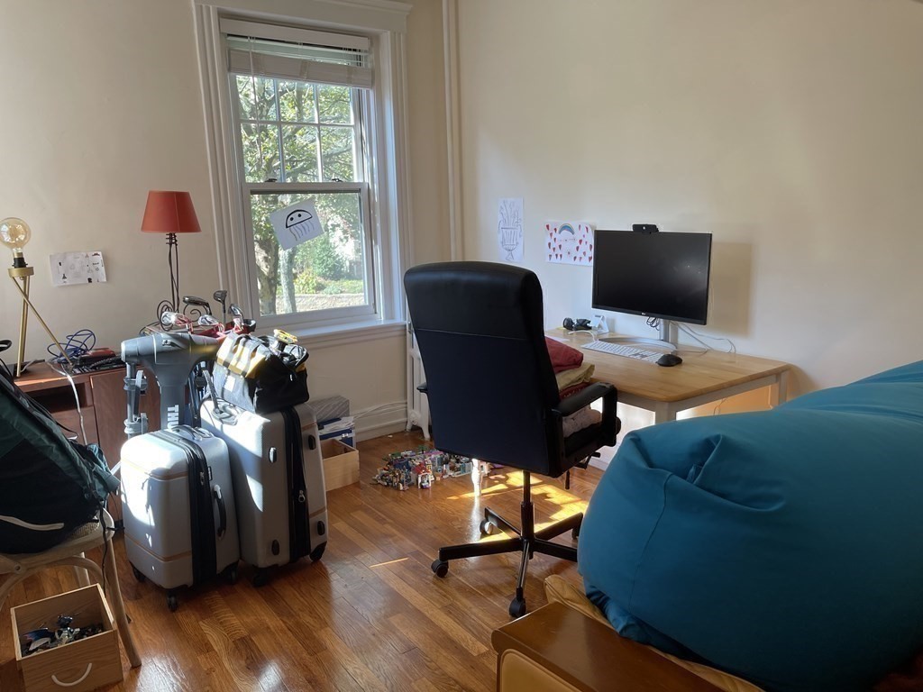 52 Summit Ave, Brookline