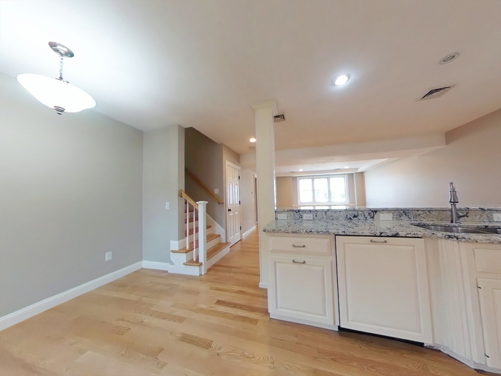 109 Farwell St, Newtonville