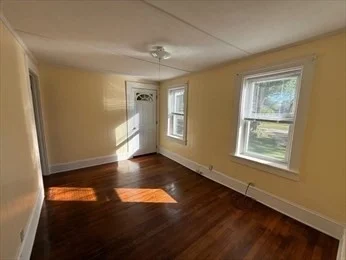 1664 Main St, Holden