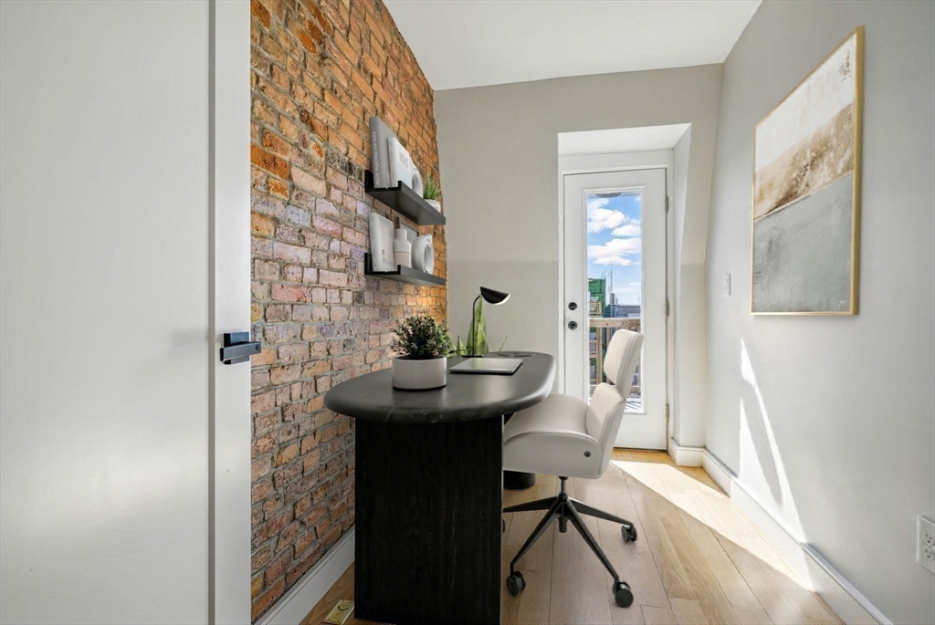 125 Saratoga St ,, East Boston