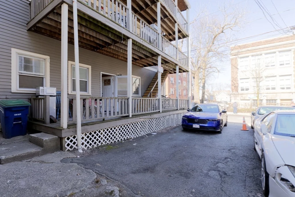 157 Perkins St, East Somerville