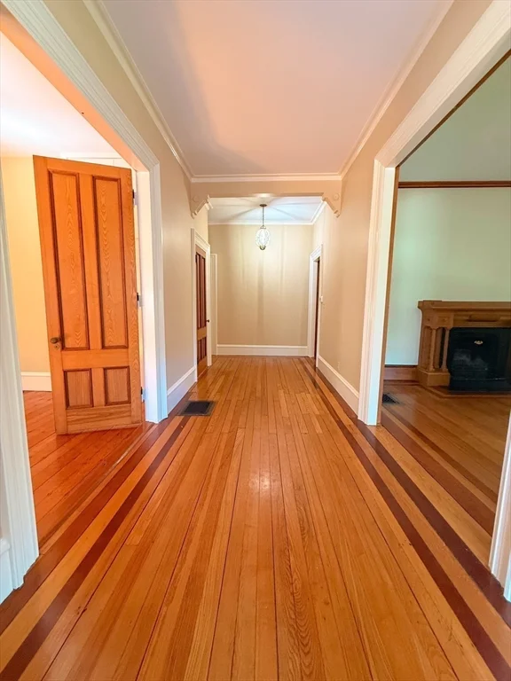 209 Bacon St, Natick