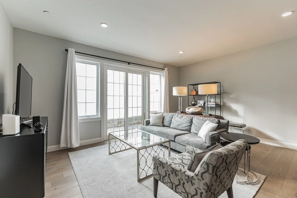 54 Pleasant St, Dorchester