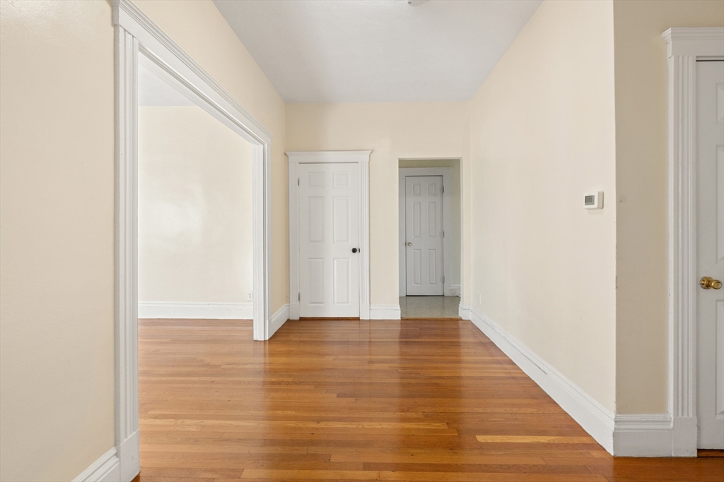 86 Winthrop St, Roxbury