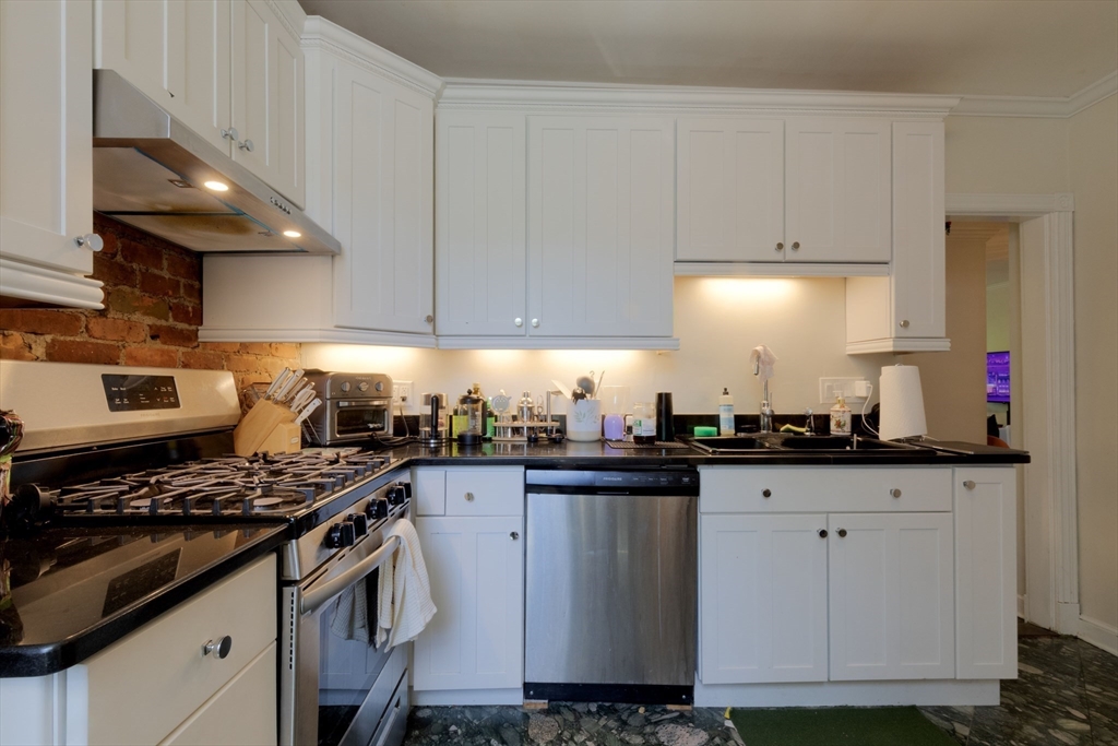 1400 Commonwealth Ave, Allston