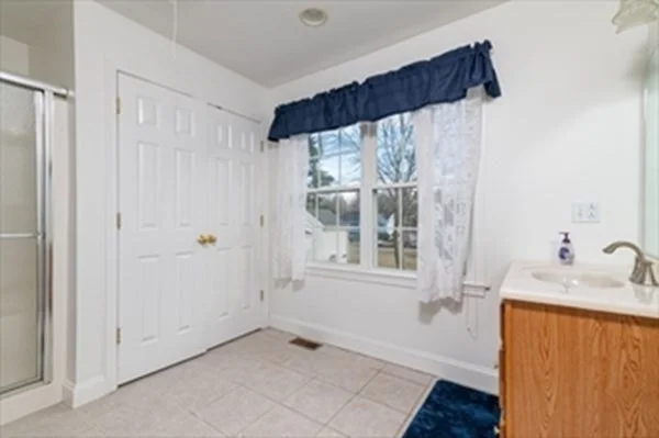 367 Rockland St, Abington