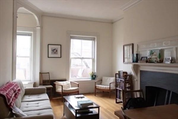 261 Marlborough St, Back Bay